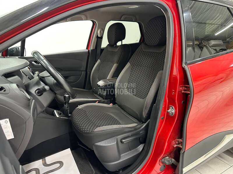 Renault Captur 0.9 TCe INTENS