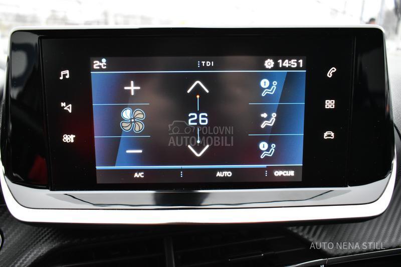 Peugeot 2008 1.2 Allure AT