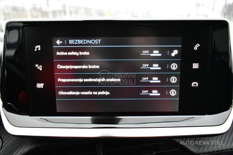 Peugeot 2008 1.2 Allure AT