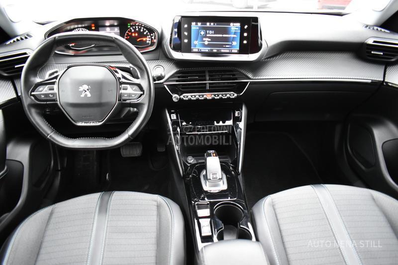Peugeot 2008 1.2 Allure AT