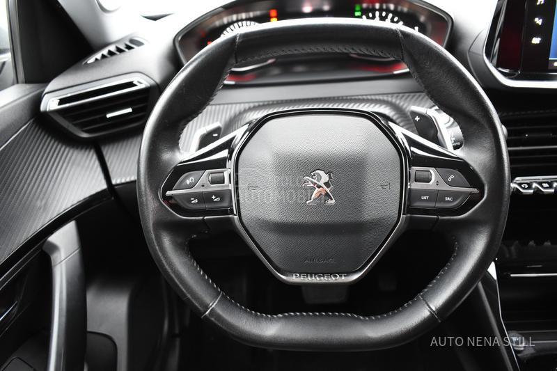 Peugeot 2008 1.2 Allure AT