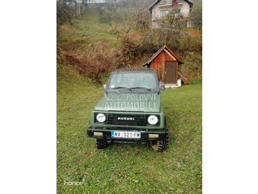 Suzuki SJ Samurai 