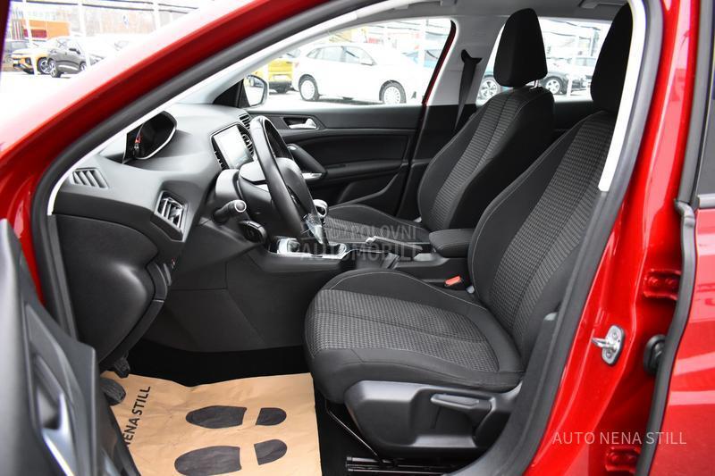 Peugeot 308 Active 1.2 MT