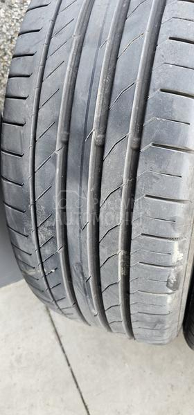 Continental 235/45 R19 Letnja