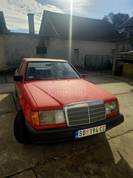 Mercedes Benz 200D