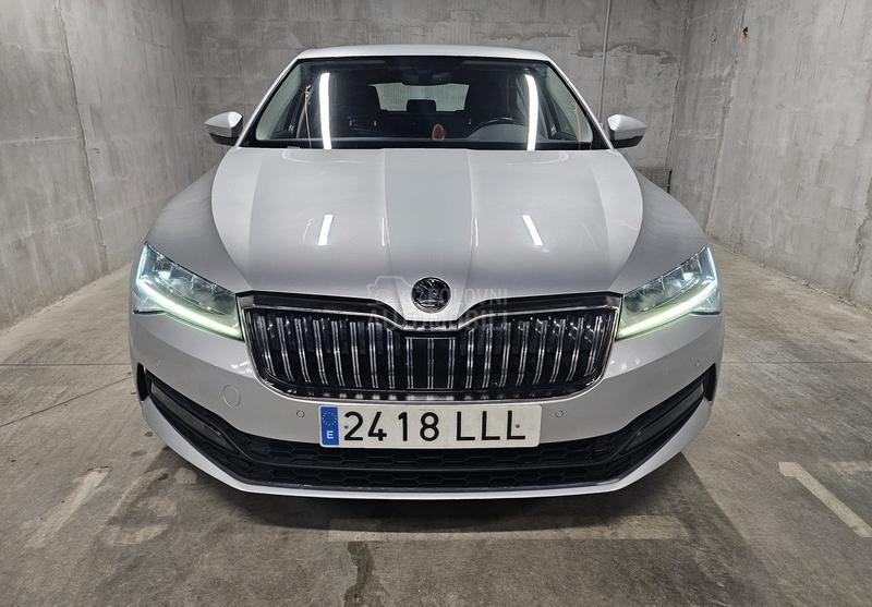 Škoda Superb 2.0 TDI DSG Ambition