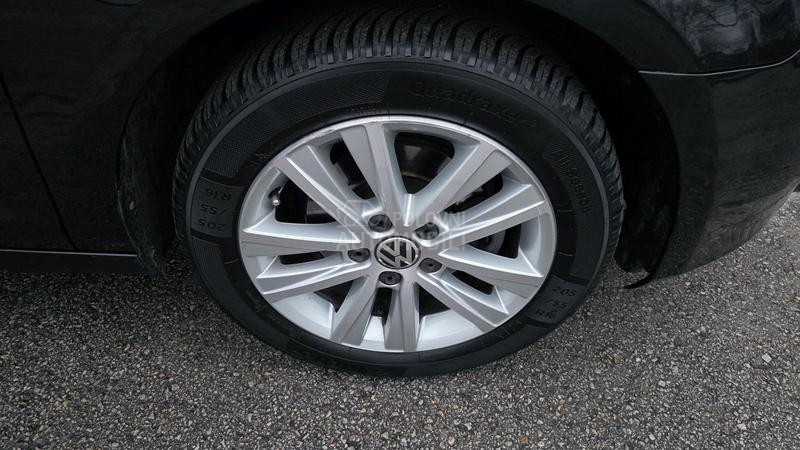 Volkswagen Golf 6 1,6TDI HIGH LINE