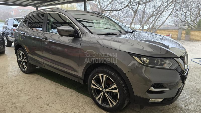 Nissan Qashqai 1.5 dci F U U L