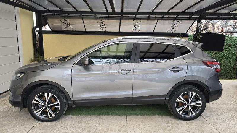 Nissan Qashqai 1.5 dci F U U L