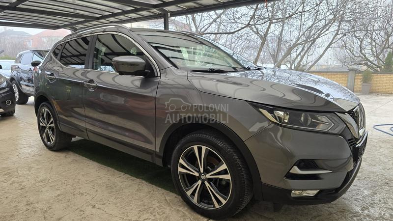 Nissan Qashqai 1.5 dci F U U L