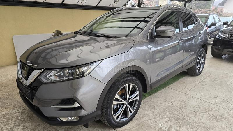 Nissan Qashqai 1.5 dci F U U L