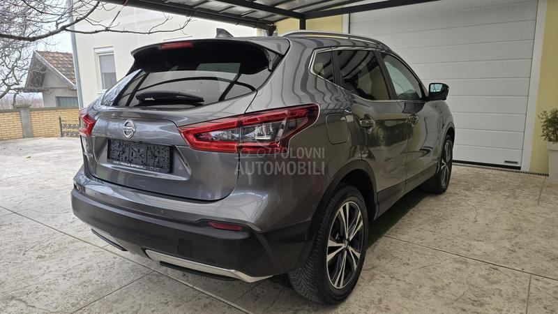 Nissan Qashqai 1.5 dci F U U L