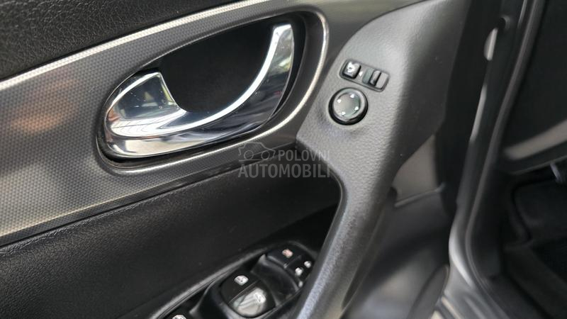 Nissan Qashqai 1.5 dci F U U L