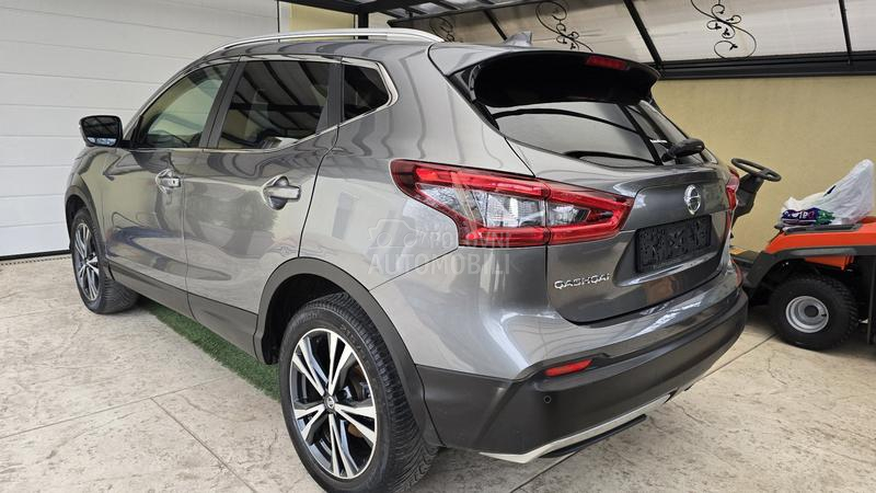 Nissan Qashqai 1.5 dci F U U L