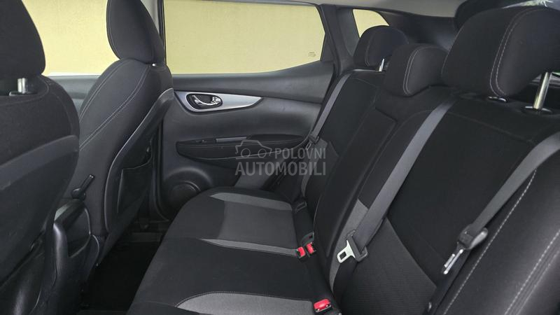 Nissan Qashqai 1.5 dci F U U L