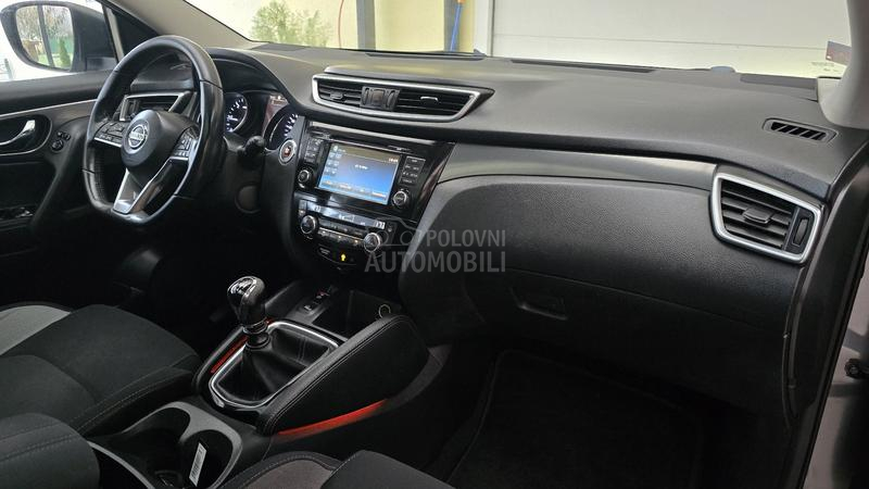Nissan Qashqai 1.5 dci F U U L