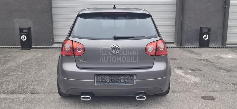 Volkswagen Golf 5 GTI