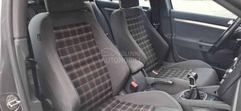 Volkswagen Golf 5 GTI