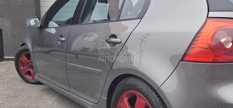 Volkswagen Golf 5 GTI