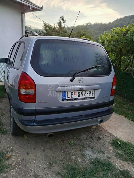Opel Zafira 