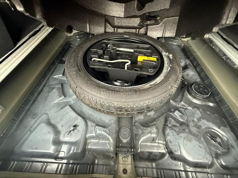 Peugeot 308 1.6 hdi/ pano