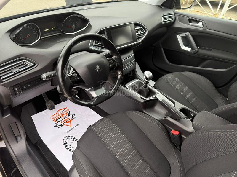 Peugeot 308 1.6 hdi/ pano