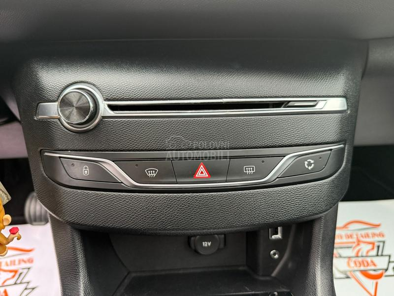 Peugeot 308 1.6 hdi/ pano