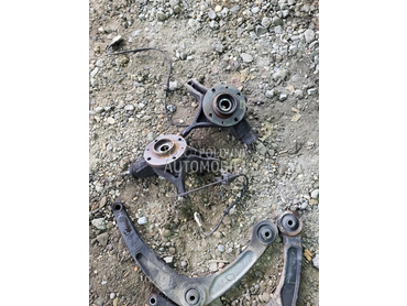 leva,desna glavčina,ležaj za Citroen C4 od 2005. do 2009. god.