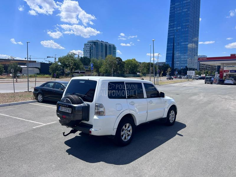 Mitsubishi Pajero 3.2