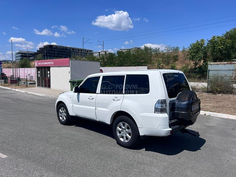 Mitsubishi Pajero 3.2