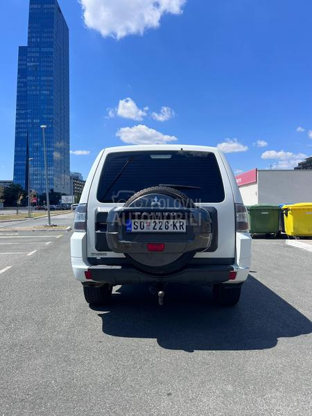 Mitsubishi Pajero 3.2