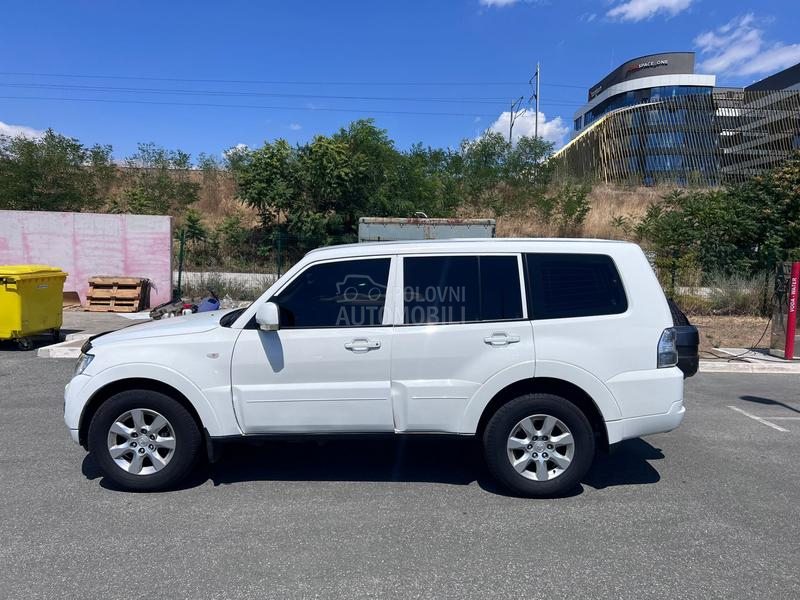 Mitsubishi Pajero 3.2