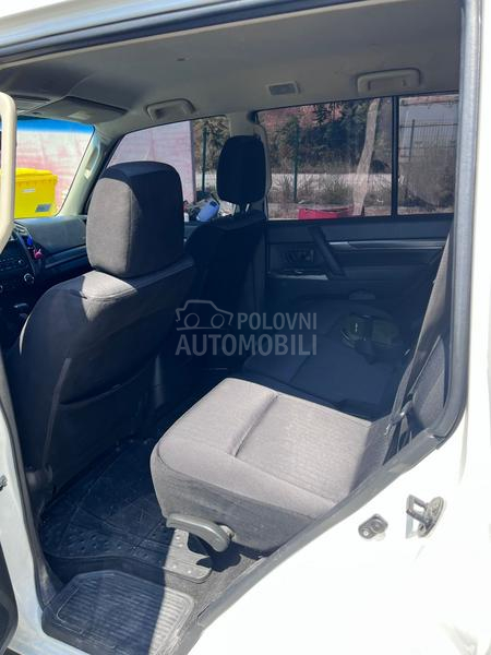 Mitsubishi Pajero 3.2