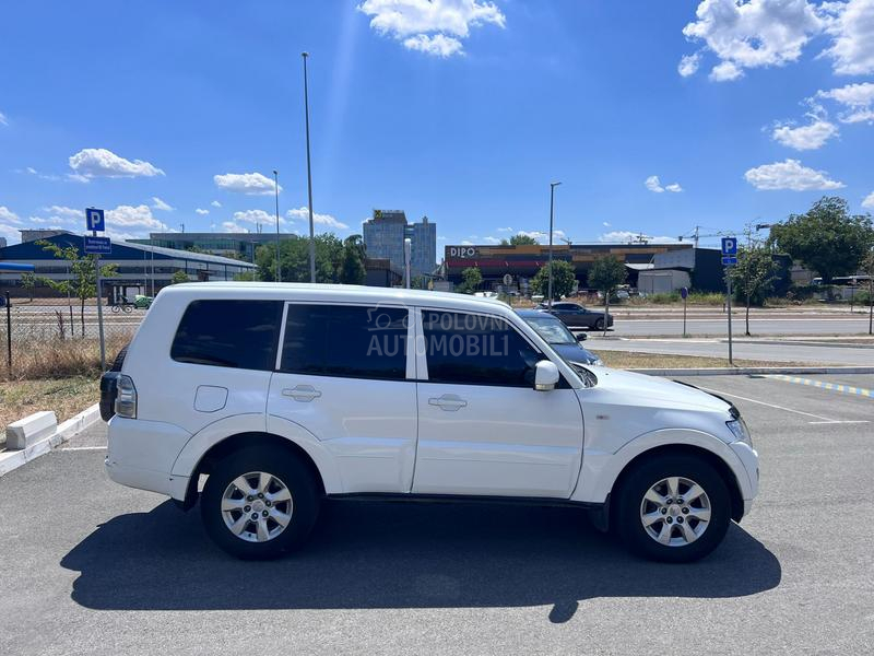 Mitsubishi Pajero 3.2