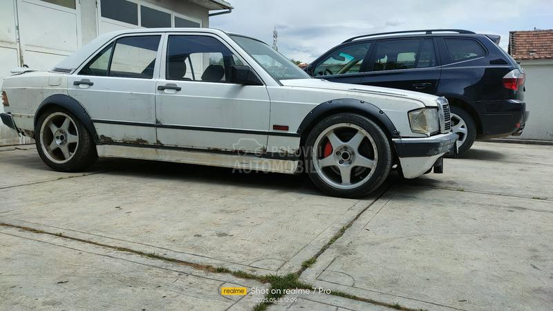 Mercedes Benz 190 