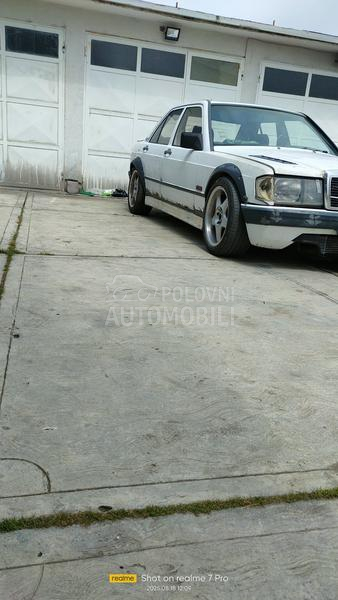 Mercedes Benz 190 