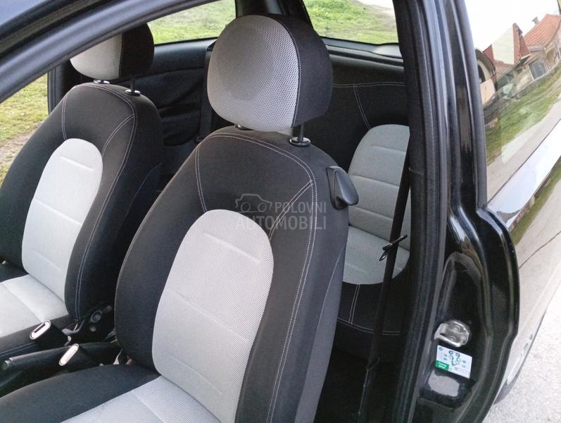 Lancia Ypsilon 1,4  BEN-TNG