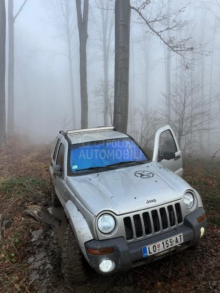 Jeep Liberty 2.5