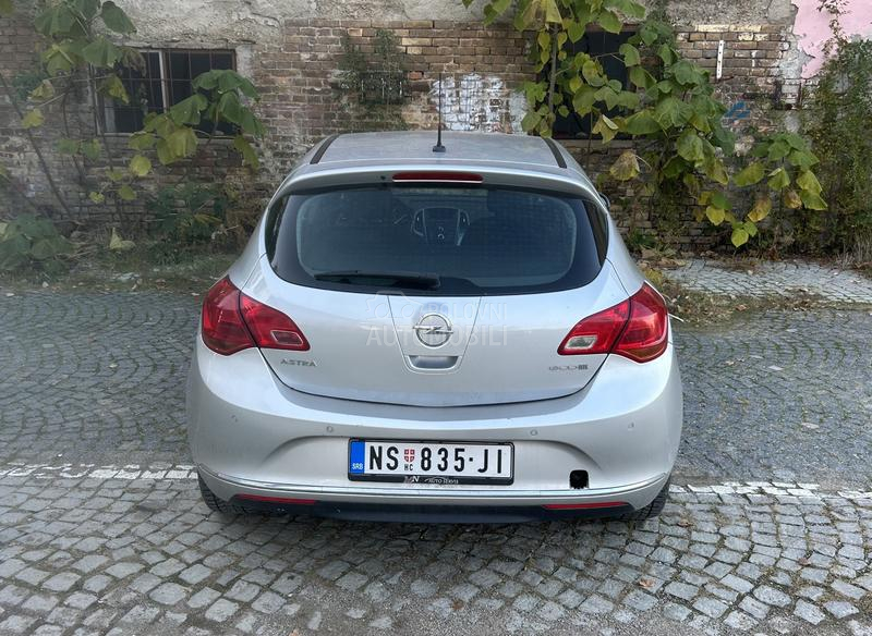 Opel Astra J 1.6 CDTI