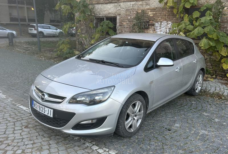 Opel Astra J 1.6 CDTI