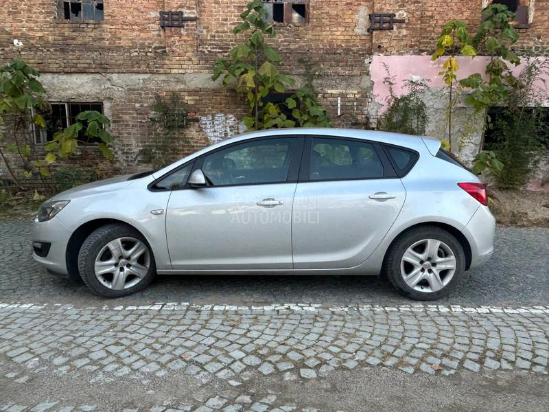 Opel Astra J 1.6 CDTI