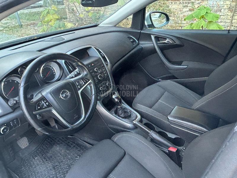 Opel Astra J 1.6 CDTI