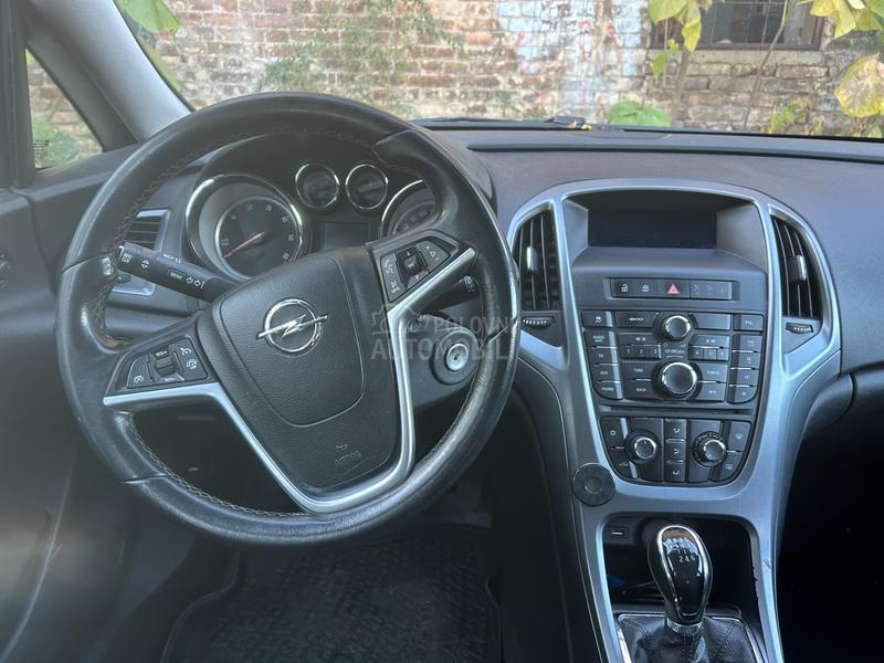 Opel Astra J 1.6 CDTI