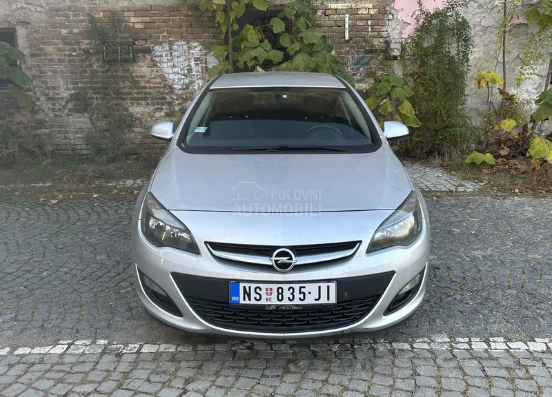 Opel Astra J 1.6 CDTI