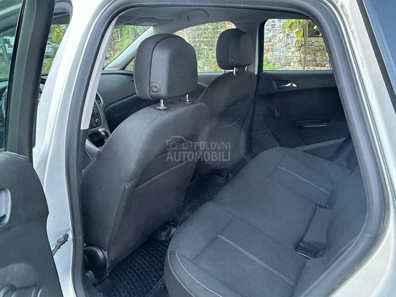 Opel Astra J 1.6 CDTI