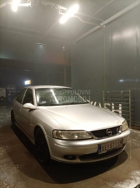 Opel Vectra B 2.0