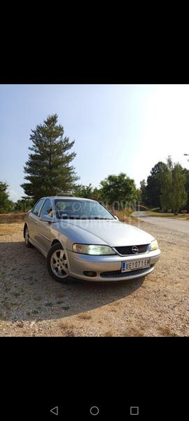 Opel Vectra B 2.0