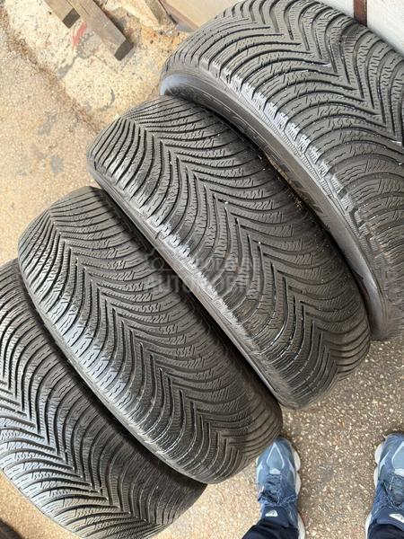Michelin 215/65 R17 Zimska