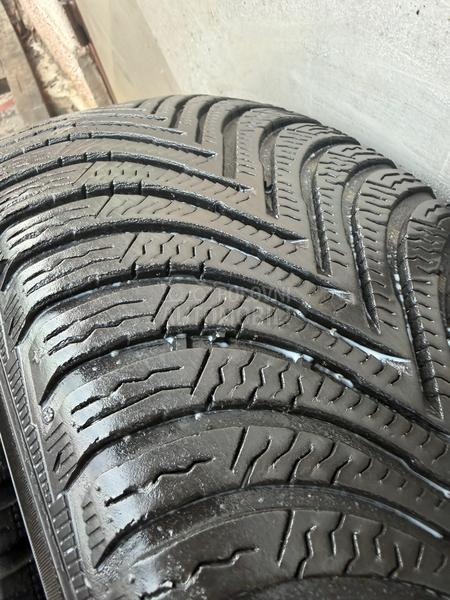 Michelin 215/65 R17 Zimska