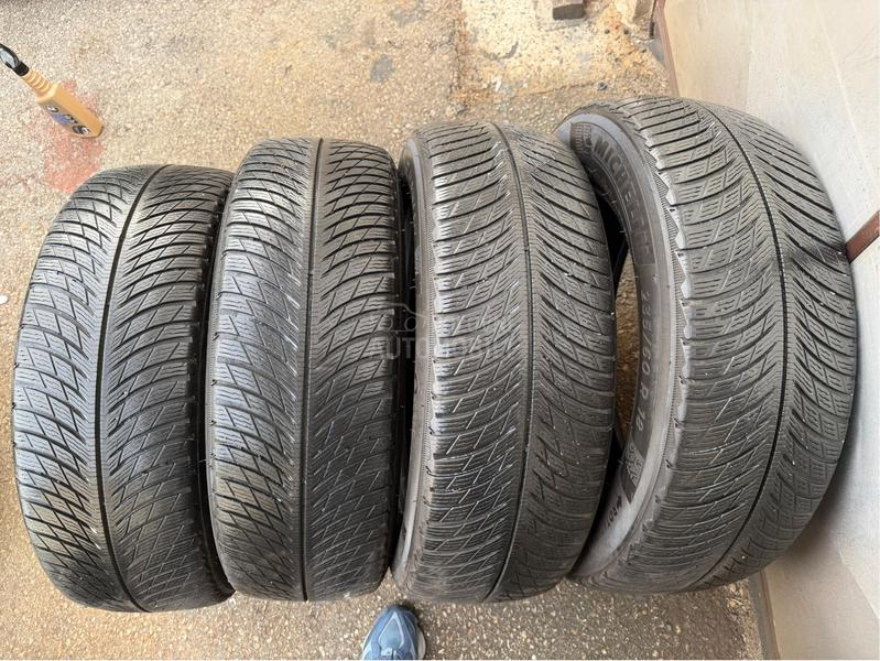 Michelin 235/60 R18 Zimska